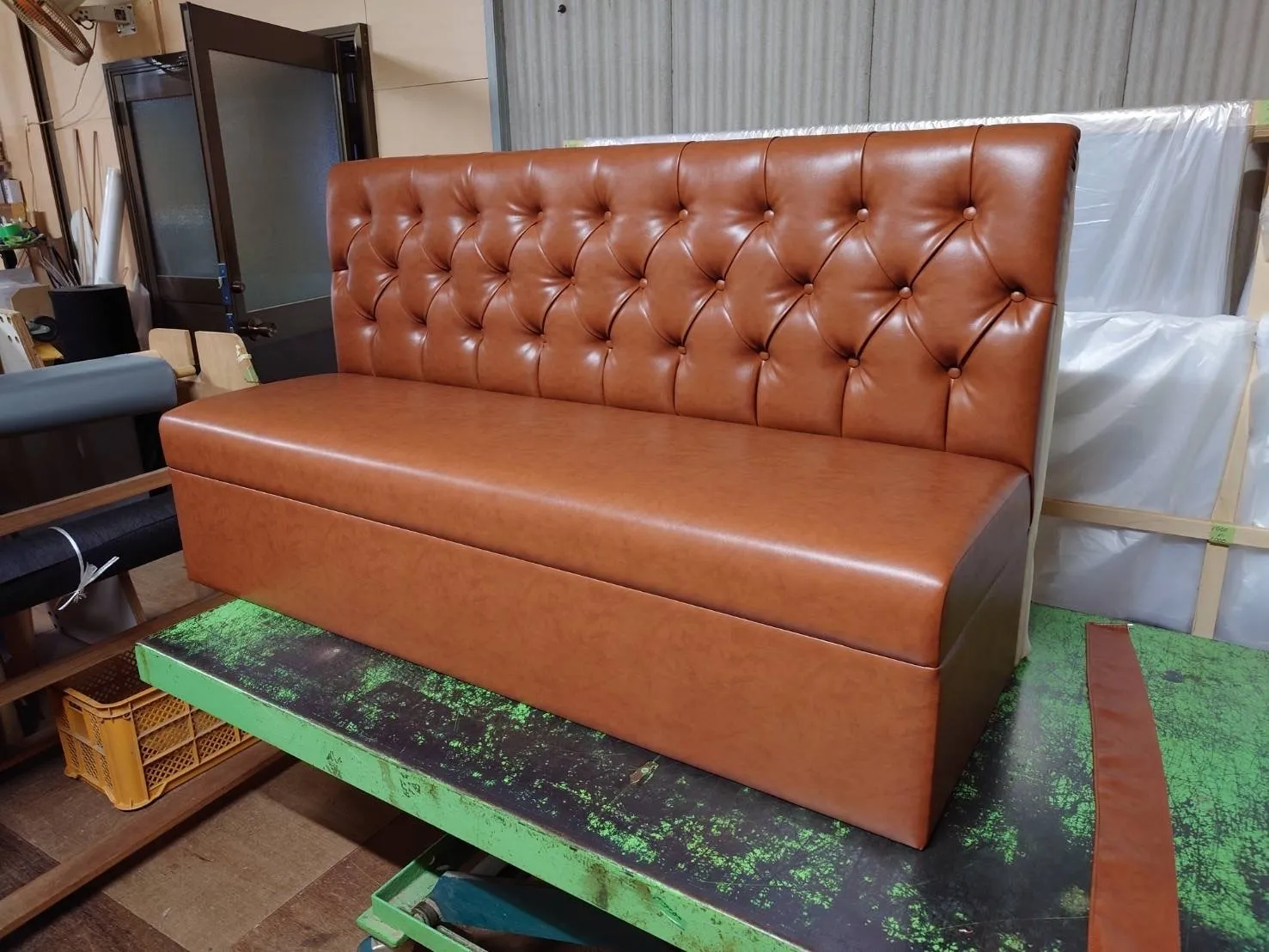 壁付けソファの製作